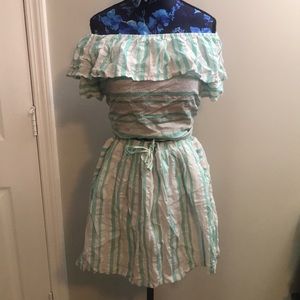 Green and White 2pc Shirt and Skirt